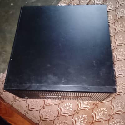 HP ka PC hy gaming ka core i5 hy  4th generation