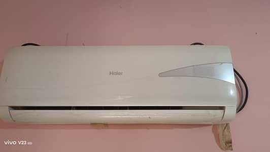 selling Haier air conditioner interested dm