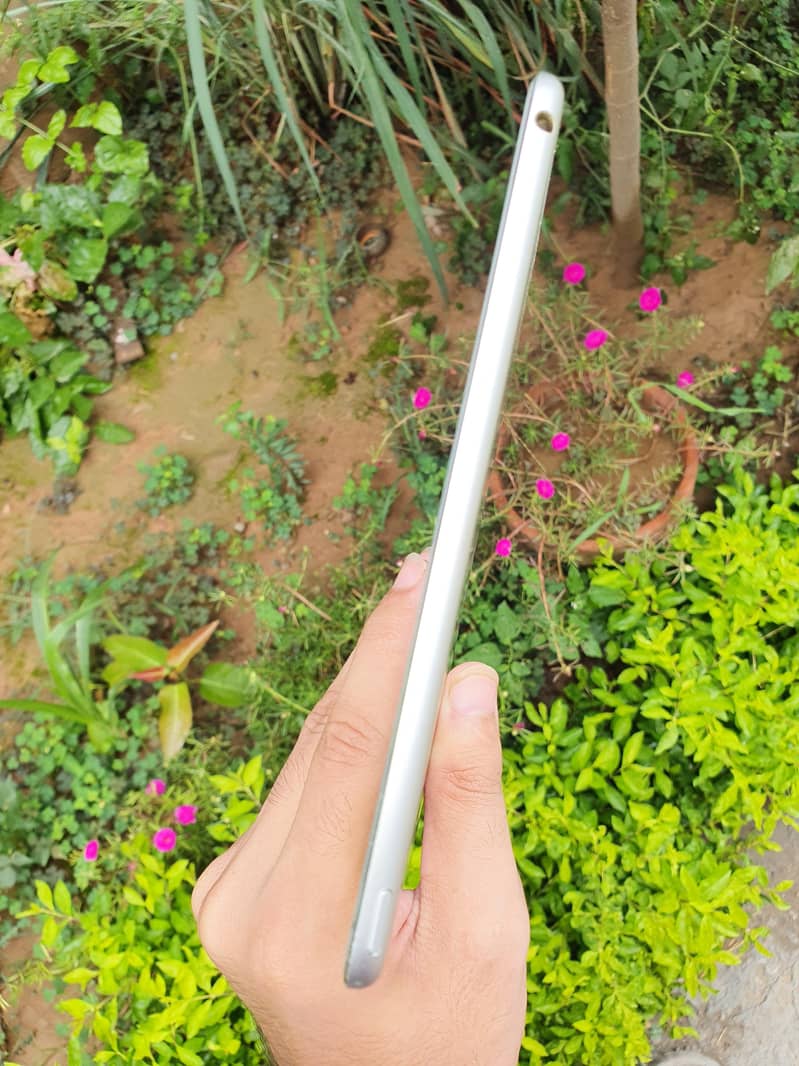iPad air 2 4