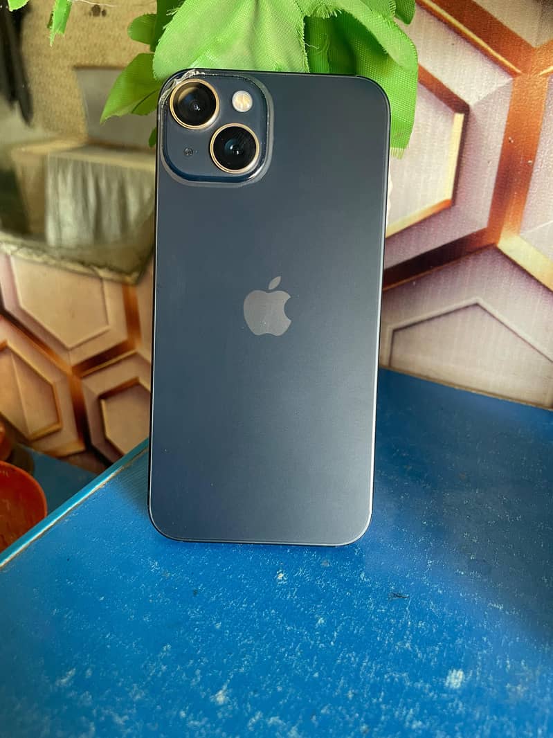 Apple iPhone 13 2