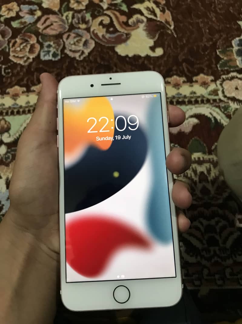 Apple iPhone 7 Plus 2