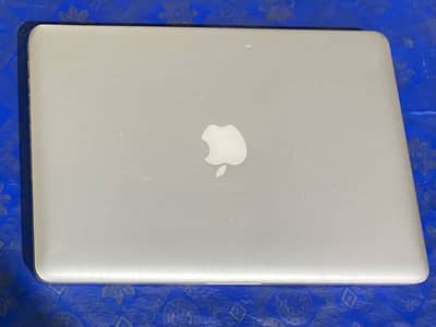 Macbook pro|| Core i7||