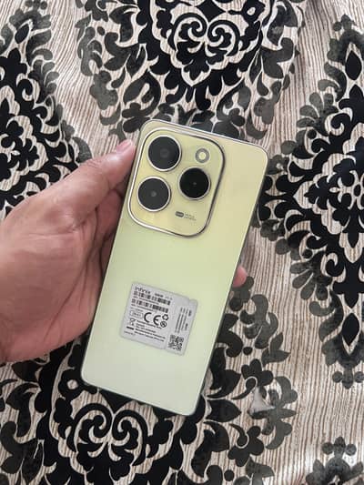 Infinix Hot 40