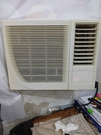 Window AC 0.75 Ton – Fully Functional