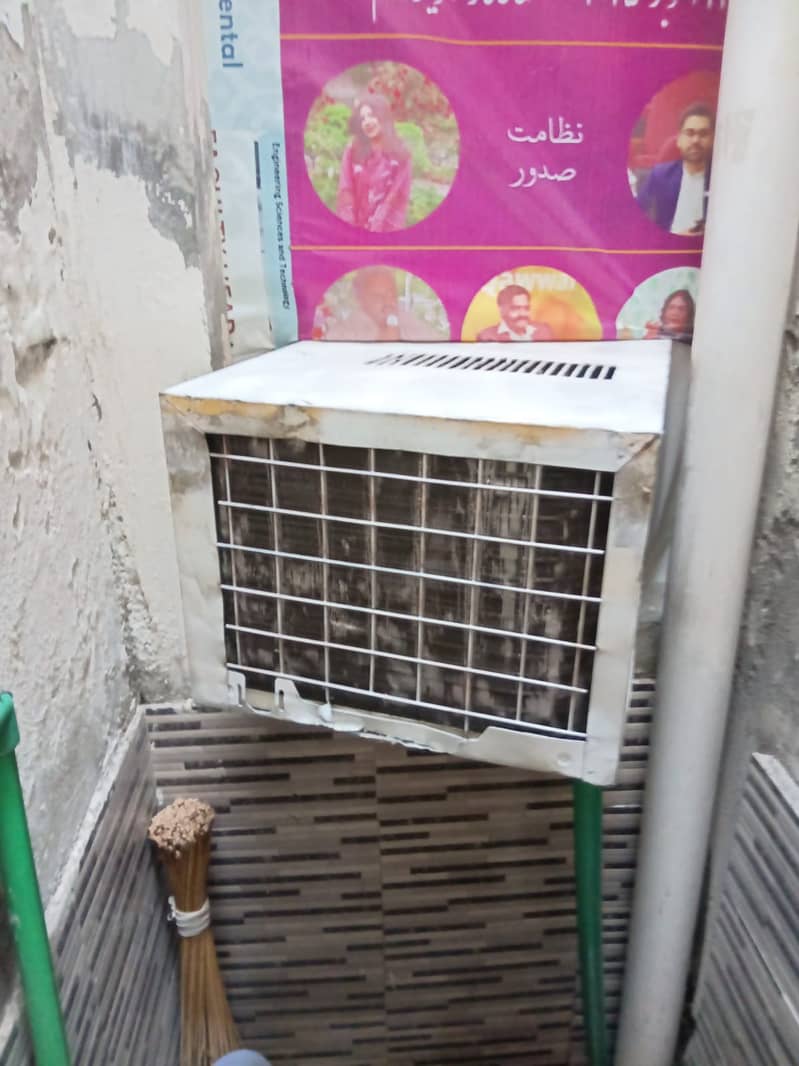 Window AC 0.75 Ton – Fully Functional 4