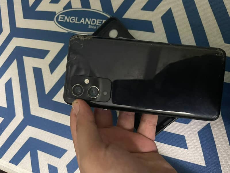 One Plus 9 4