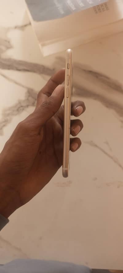 Apple iPhone 6