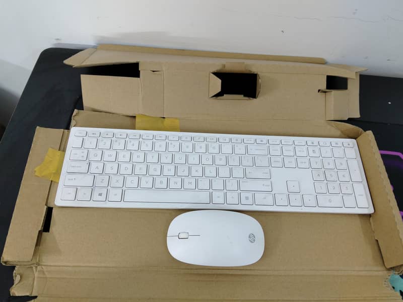 HP 710 wireless keyboard/mouse combo 0