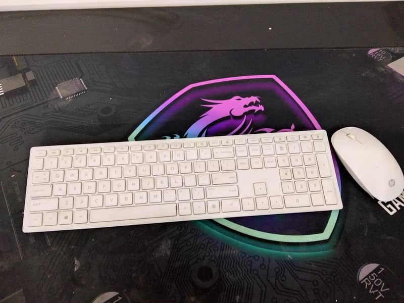 HP 710 wireless keyboard/mouse combo 1