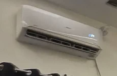 Orient DC Invertor Excllent working
