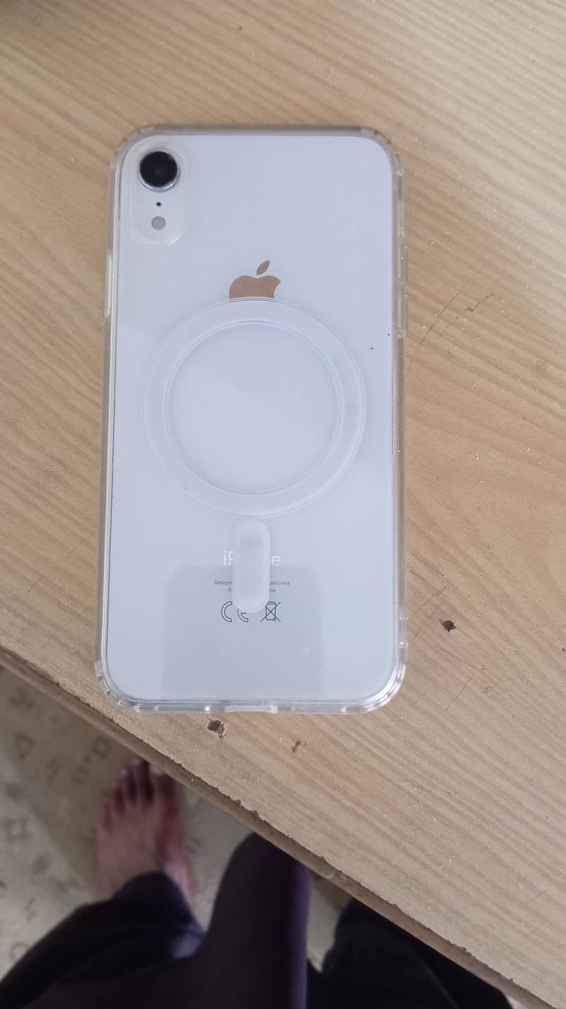 Apple iPhone XR 1