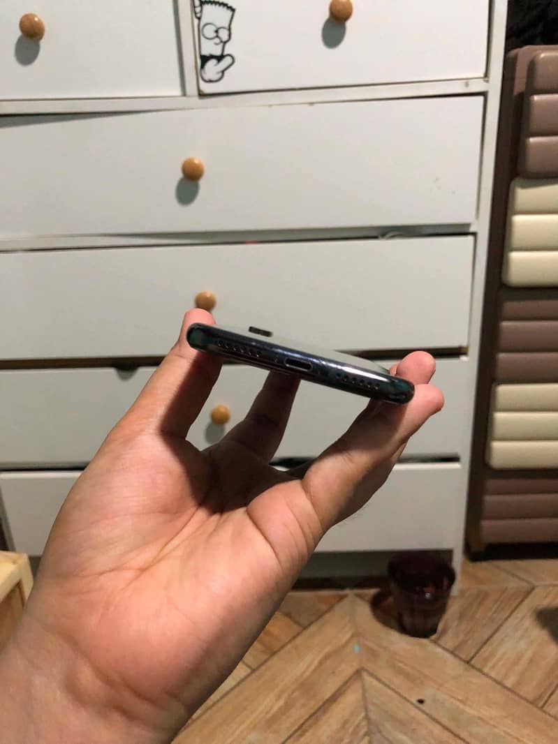 Apple iPhone X 2