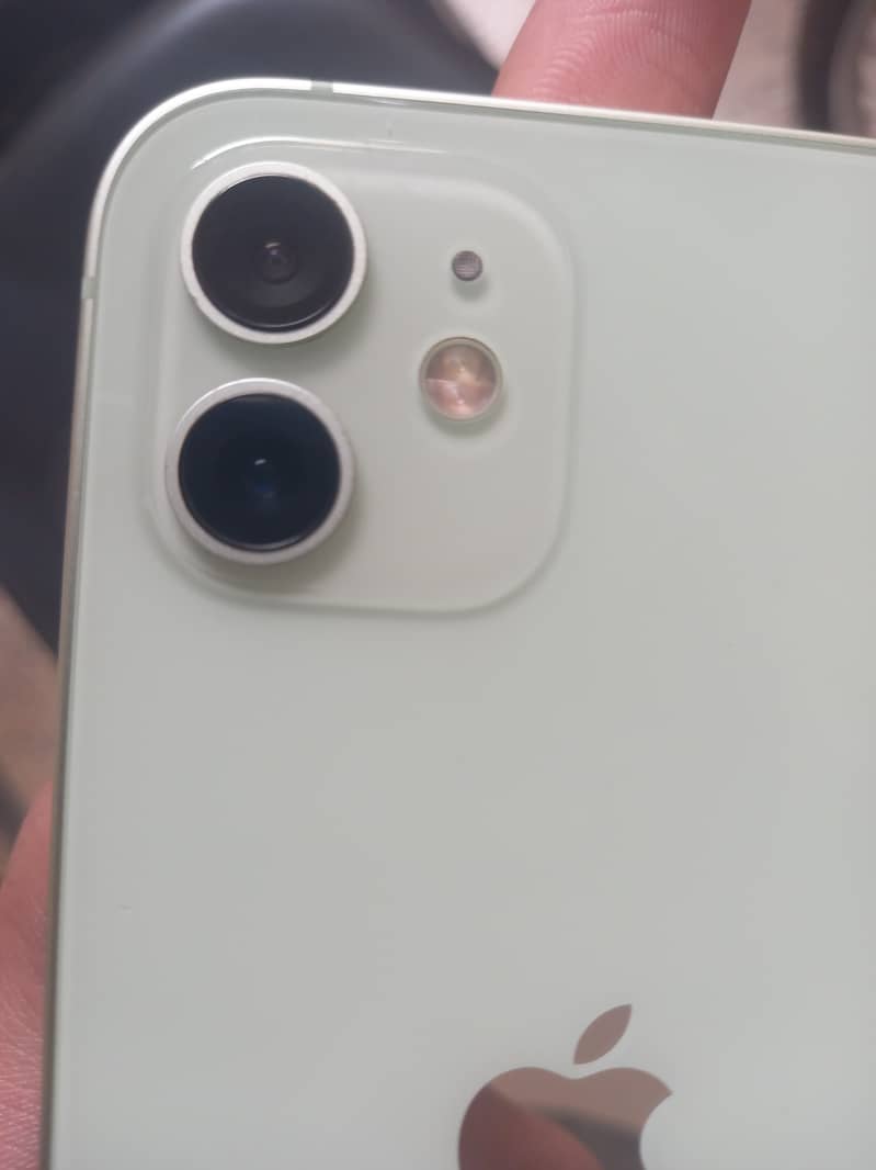Apple iPhone 12 2
