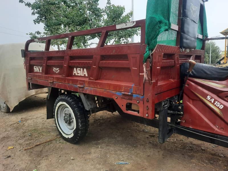 loader riksha like new 1