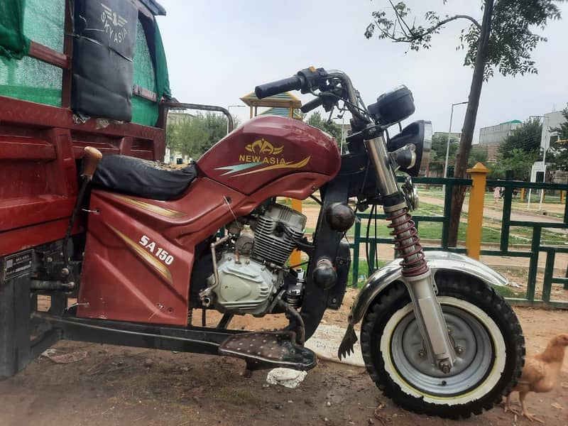 loader riksha like new 2