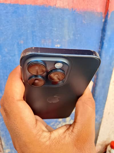 Apple iPhone 15 Pro