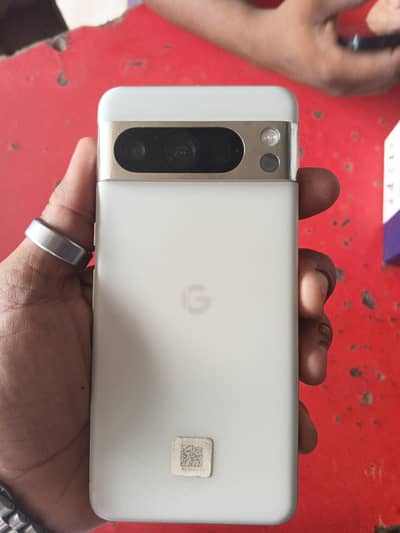 Google Pixel 8 Pro