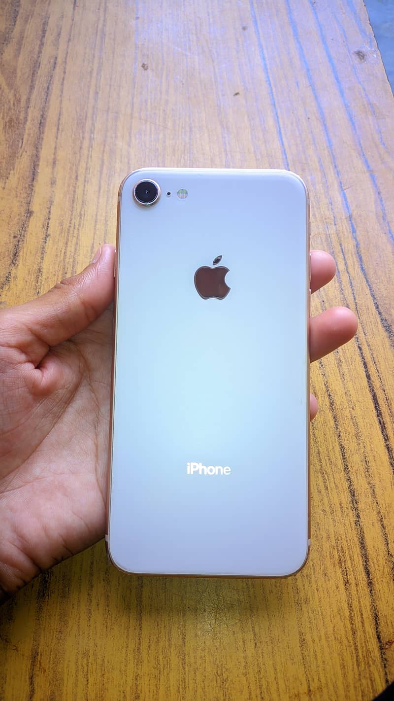 Apple iPhone 8 7