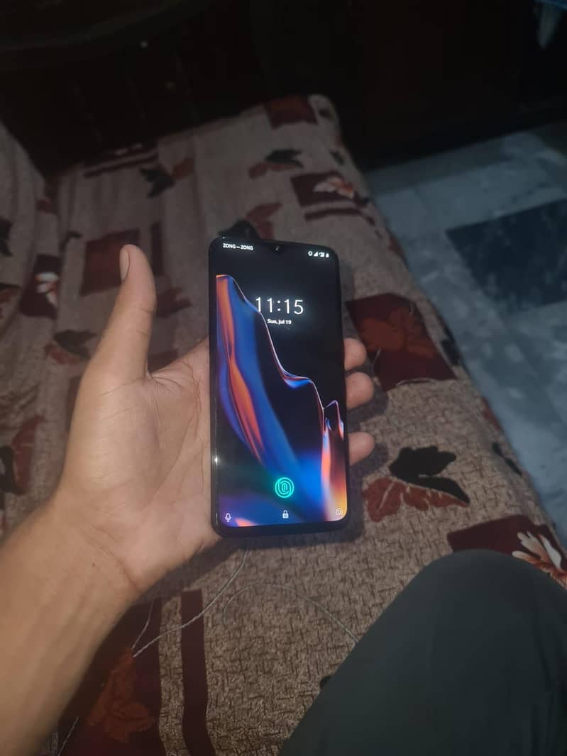 One Plus 6T 1