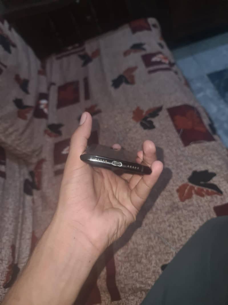 One Plus 6T 2