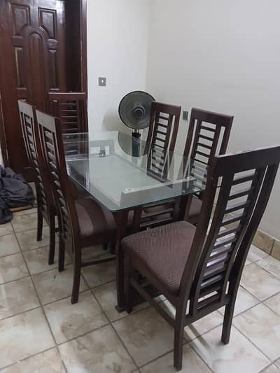 Dining Table with 6 chairs