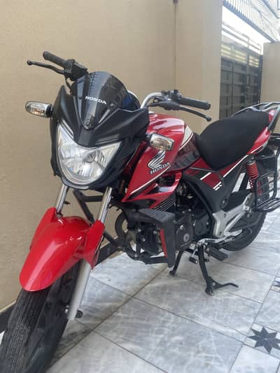 Honda CB150F in excellent condition
