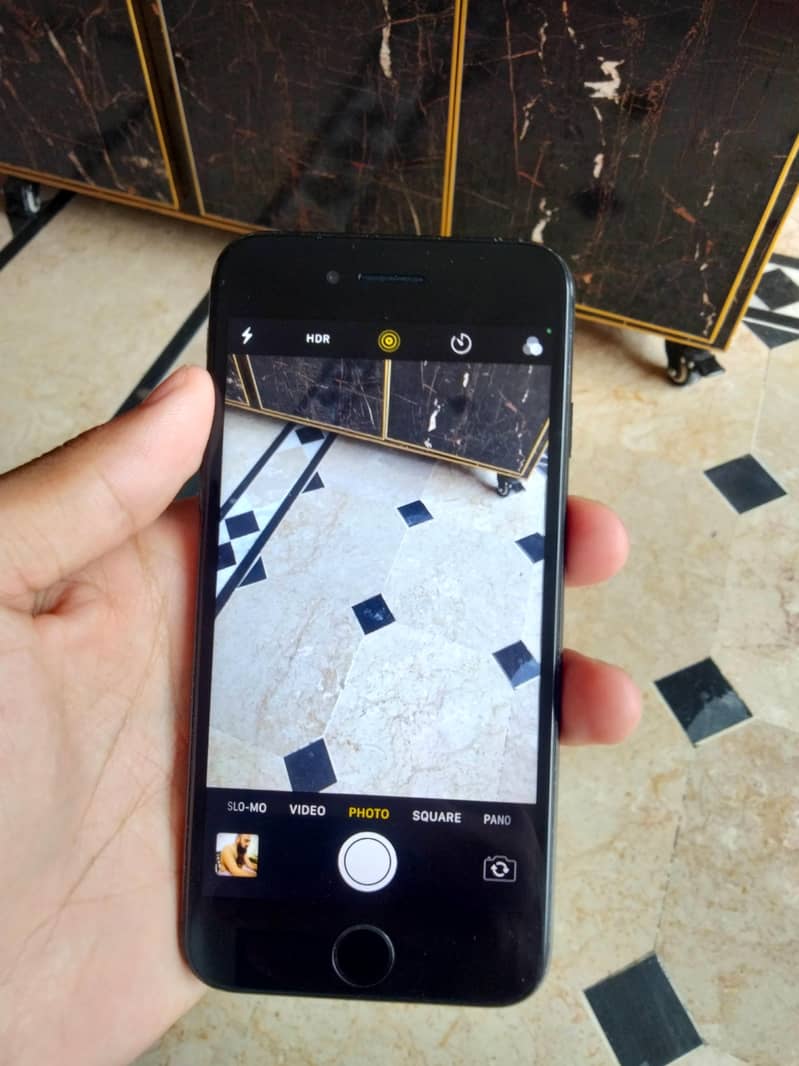 Apple iPhone 7 1