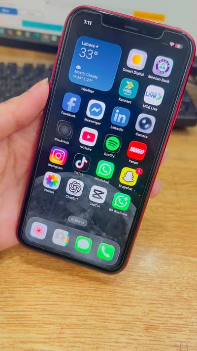Apple iphone 11 red