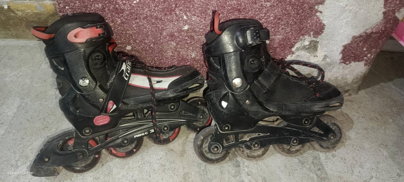 ROLLER SKATES 2