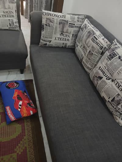 l shape sofa in very good condition