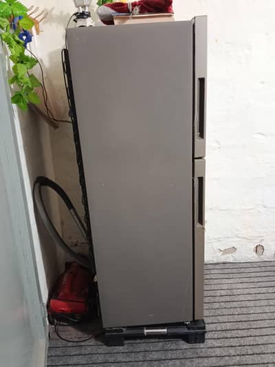 14 cu. ft fridge for urgent sale. 10/10 condition