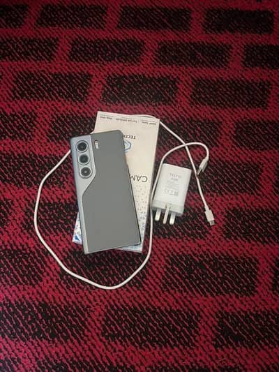 Tecno CAMON 40 Pro