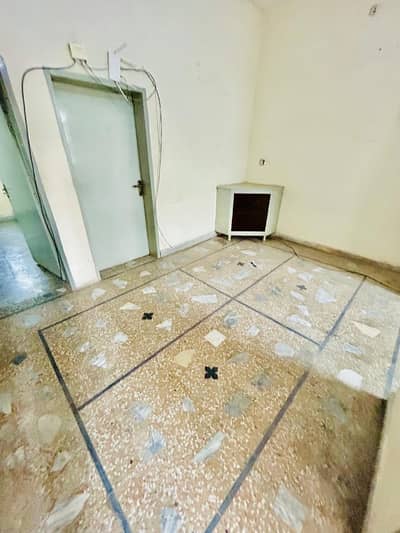 5 Marla 1st Floor (Mid Portion) For Rent At Sabzazar Near To Market Fori Rabta Keray