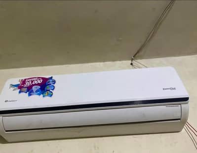 Dawlance dc inverter  ac brand new condition