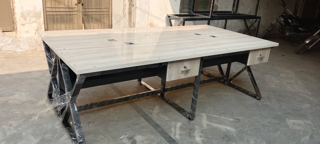 Workstation table 2