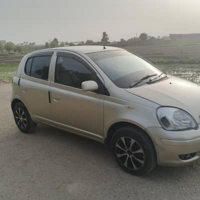 Toyota Vitz 2002