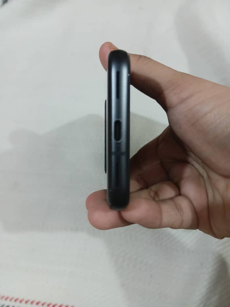 Google Pixel 8a 1