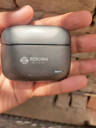 reborn company original earbuds