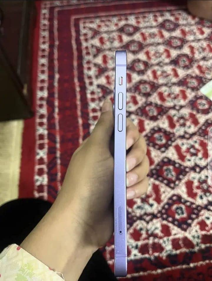 IPHONE 12 5