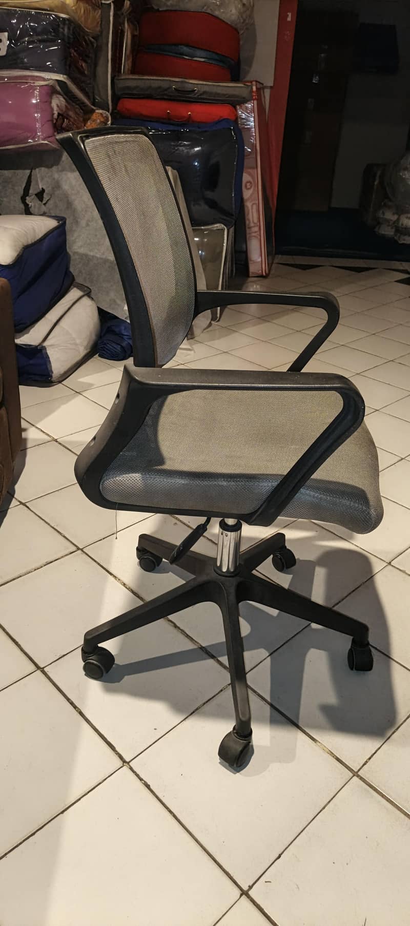 computer chair 10/10 condition. 0