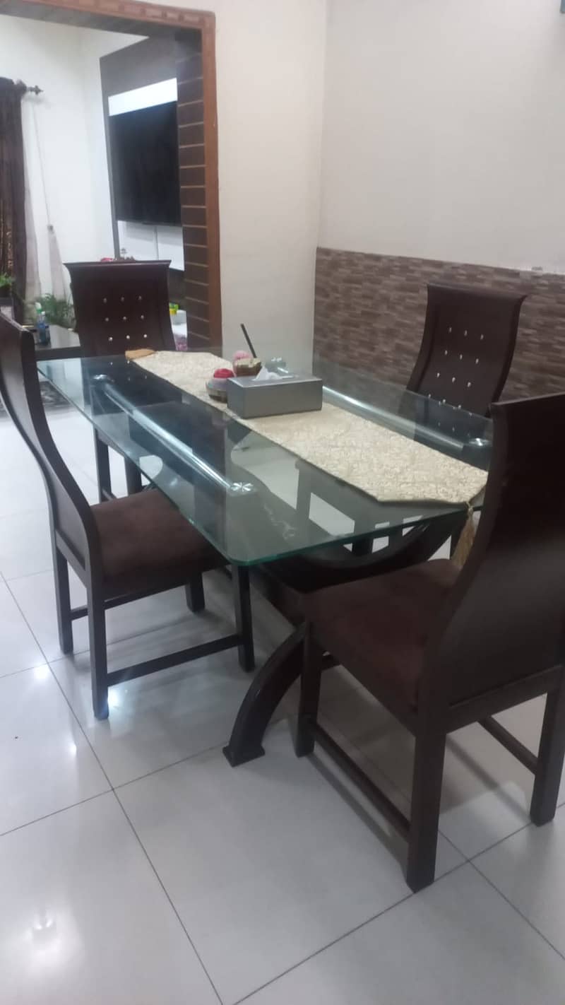 dinning table 0
