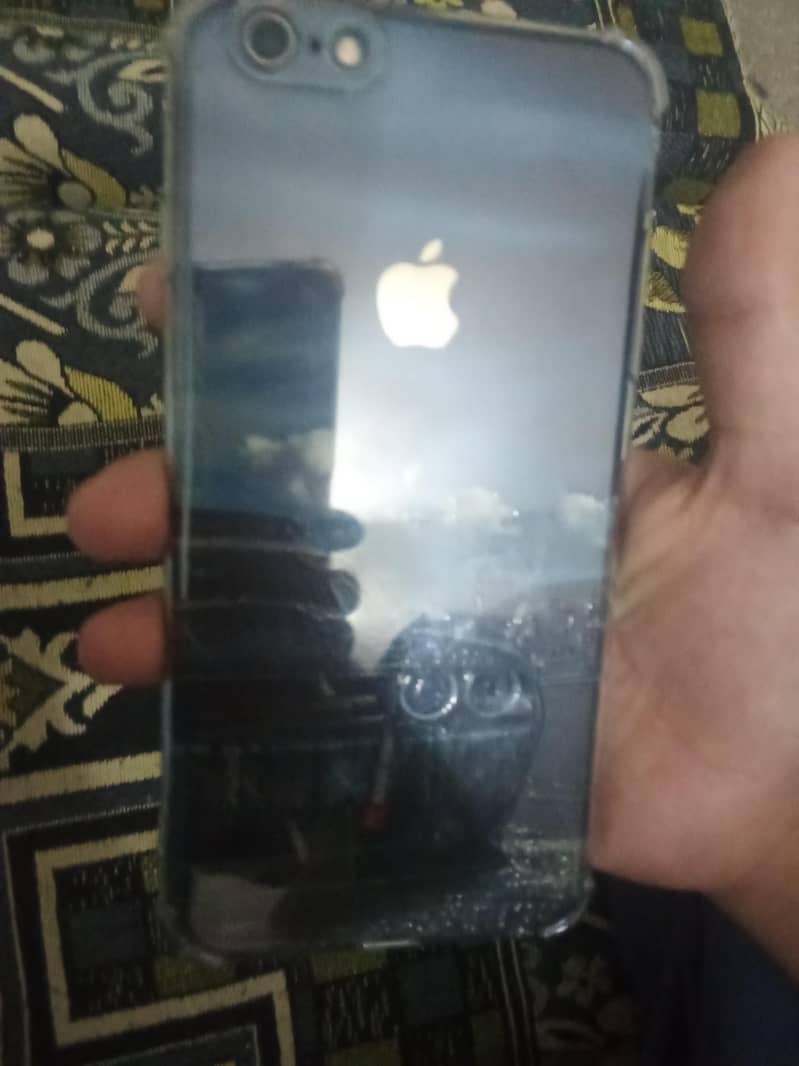 Apple iPhone 6S Plus 2