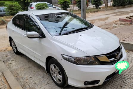 HONDA CITY IVTEC MANUAL MODEL 2018 LIKE NEW CAR GENUINE CONDITION