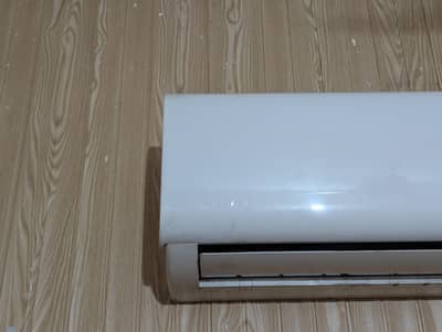 Air Conditioner 1.5 Ton invertor