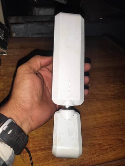 Ubiquiti AmpliFi HD Mesh Point (AFI-P-HD).  0.3. 3.1. 5.0. 9.0. 8.2. 6