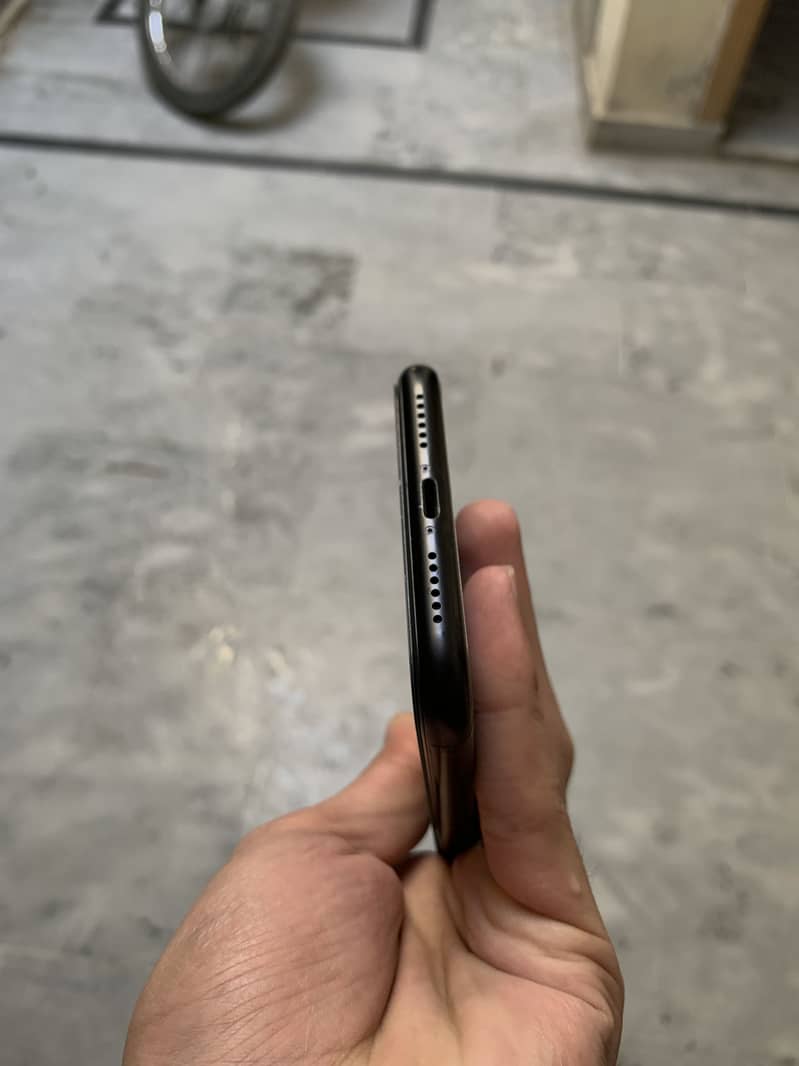 iPhone XR 2
