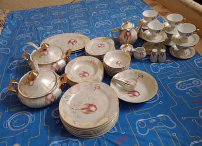Brand New 72-Pcs Yamasen Gold Collection Dinner Set (Unused Vintage)