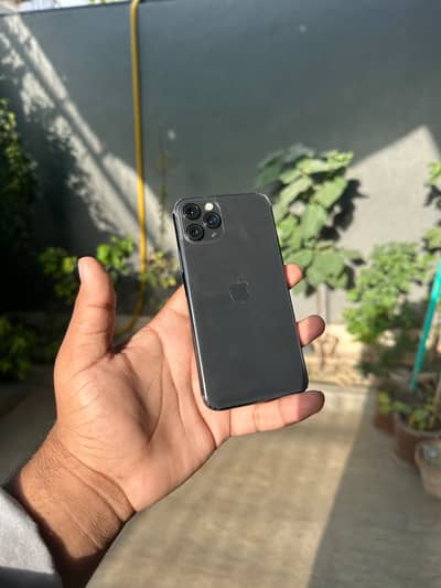 Apple iPhone 11 Pro /official PTA approved/256GB