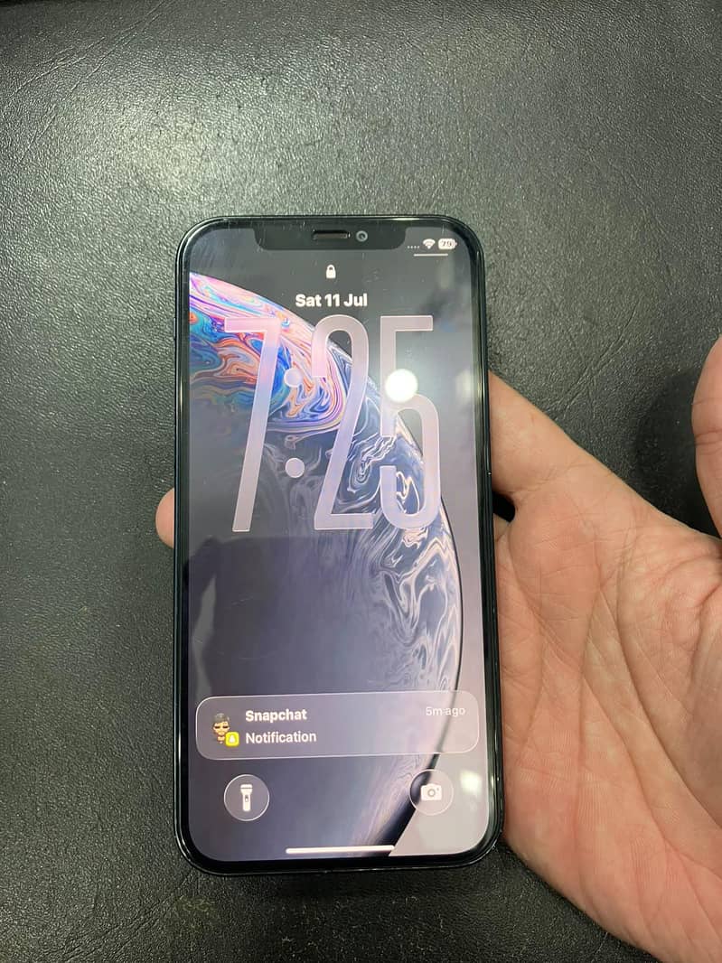 Apple iPhone 12 1