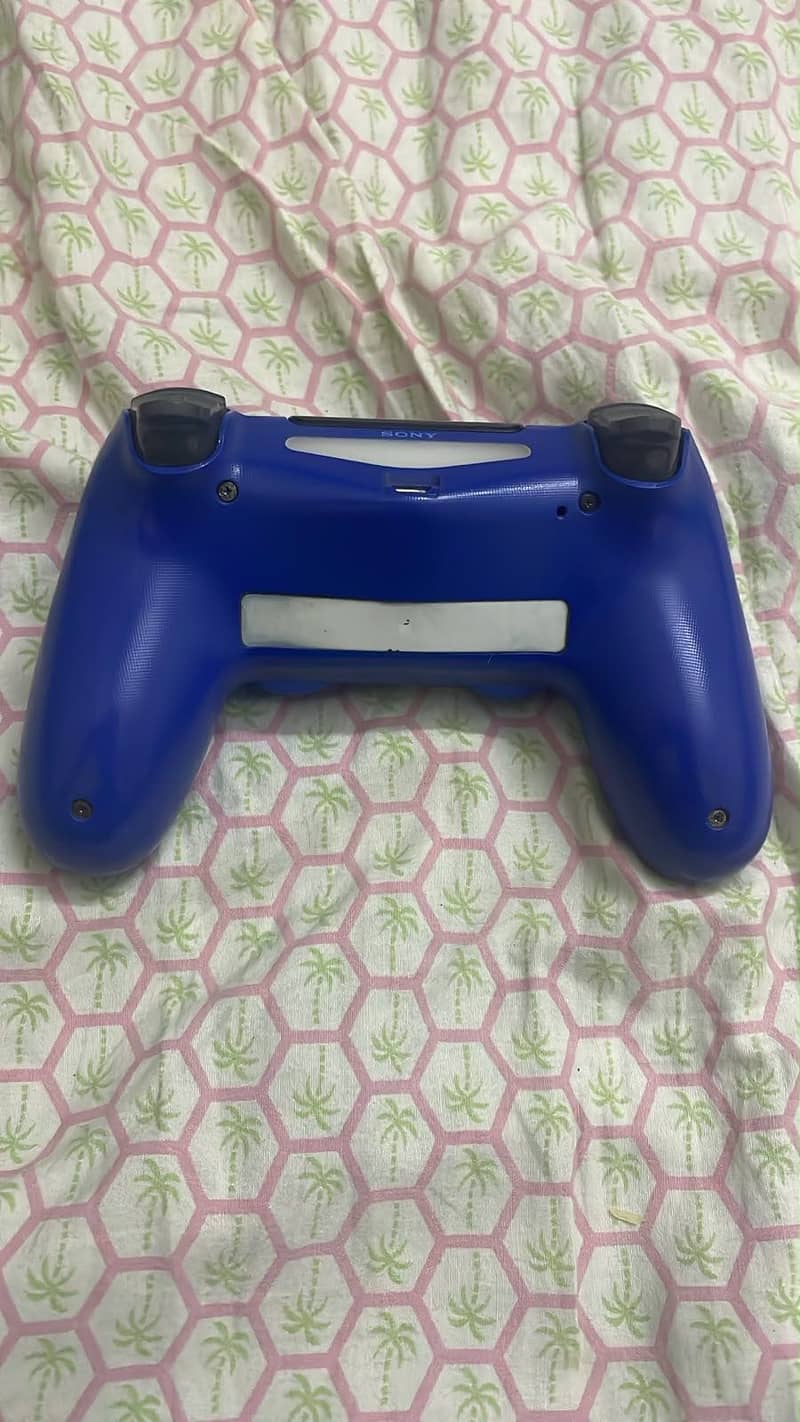 PS4 controller 3